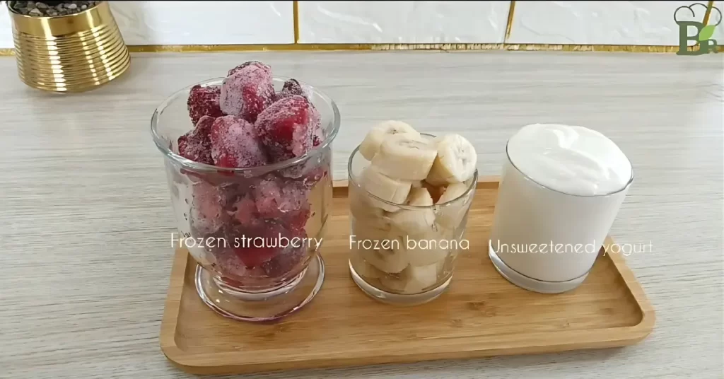 strawberry, frozen banana, unsweetened yogurt